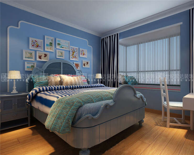 7次卧室为男孩儿童房，墙面以蓝色为主，地面实木复合地板